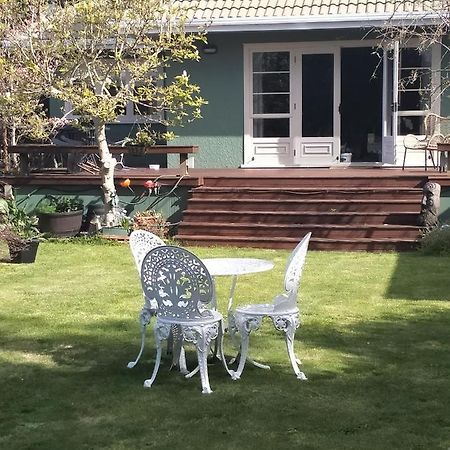 Amberly House Rotorua Bed & Breakfast エクステリア 写真