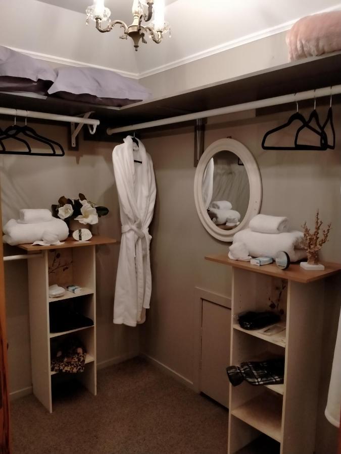 Amberly House Rotorua Bed & Breakfast エクステリア 写真