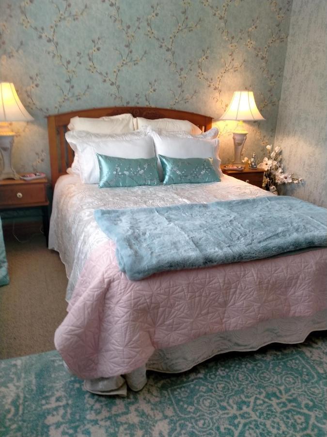 Amberly House Rotorua Bed & Breakfast エクステリア 写真