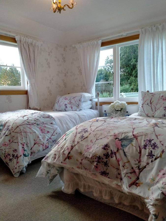 Amberly House Rotorua Bed & Breakfast エクステリア 写真