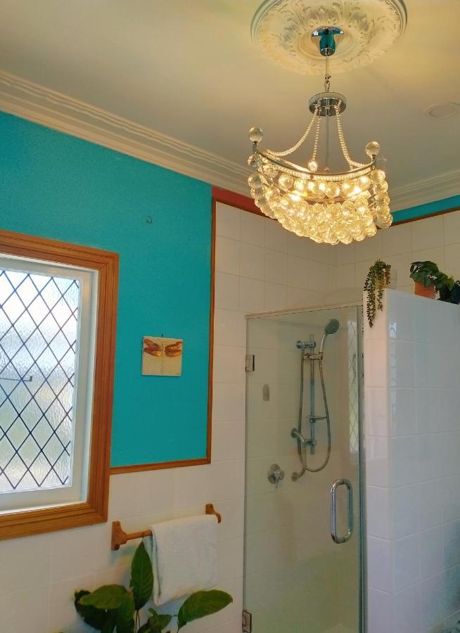 Amberly House Rotorua Bed & Breakfast エクステリア 写真