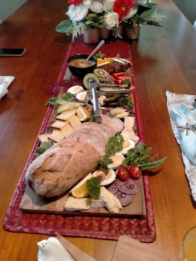 Amberly House Rotorua Bed & Breakfast エクステリア 写真
