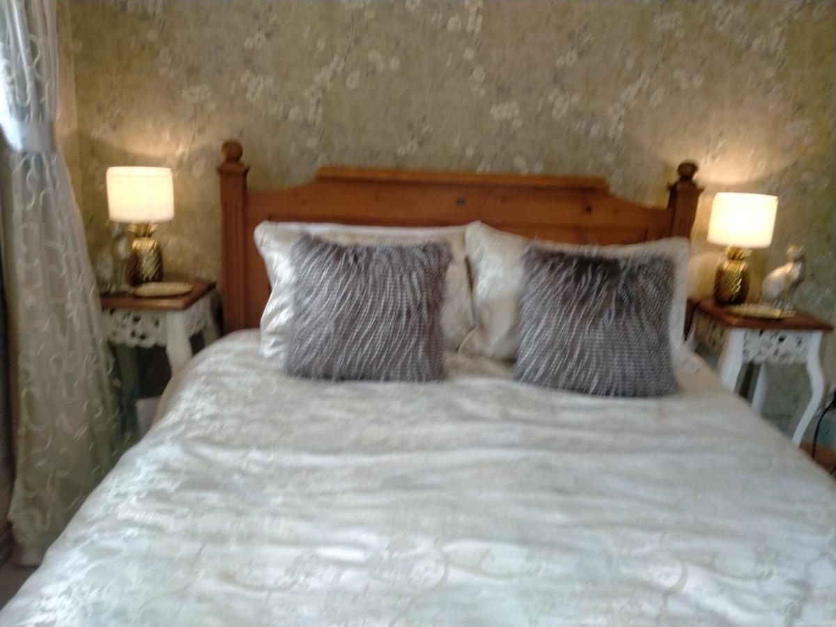 Amberly House Rotorua Bed & Breakfast エクステリア 写真